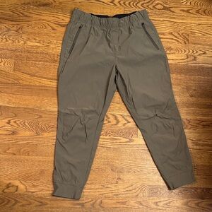Eddie Bauer Olive Green Women's Jogger Pants size 16